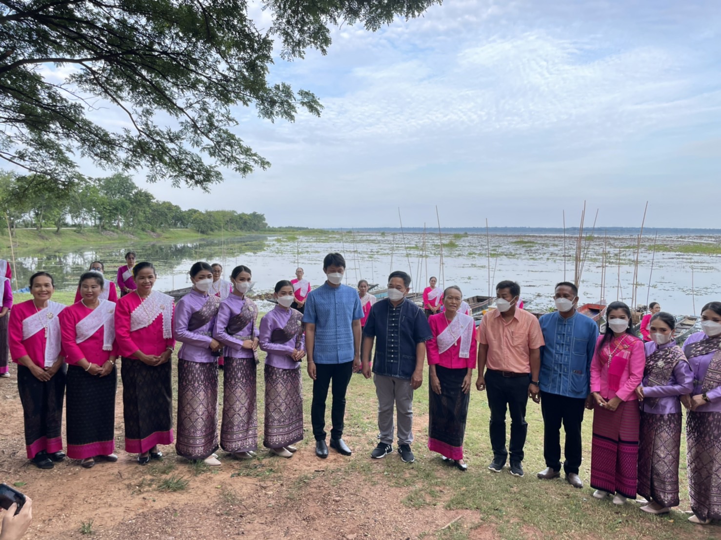 #พช_ชัยภูมิ ร่วมพิธีเปิดเทศกาลท่องเที่ยวบึงละหาน เทศกาลดูนก ชมเกาะ เลาะทุ่งบัวแดง (จุดชมวิวบึงละหาน บ้านดอนละนาม)