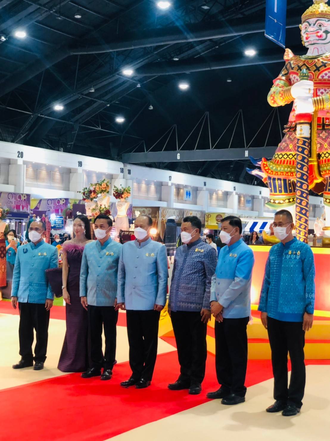 ❇️❇️พช.ชัยภูมิ ร่วมพิธีเปิดงาน otop ศิลปาชีพประทีปไทย otop ก้าวไกลด้วยพระบารมี ??