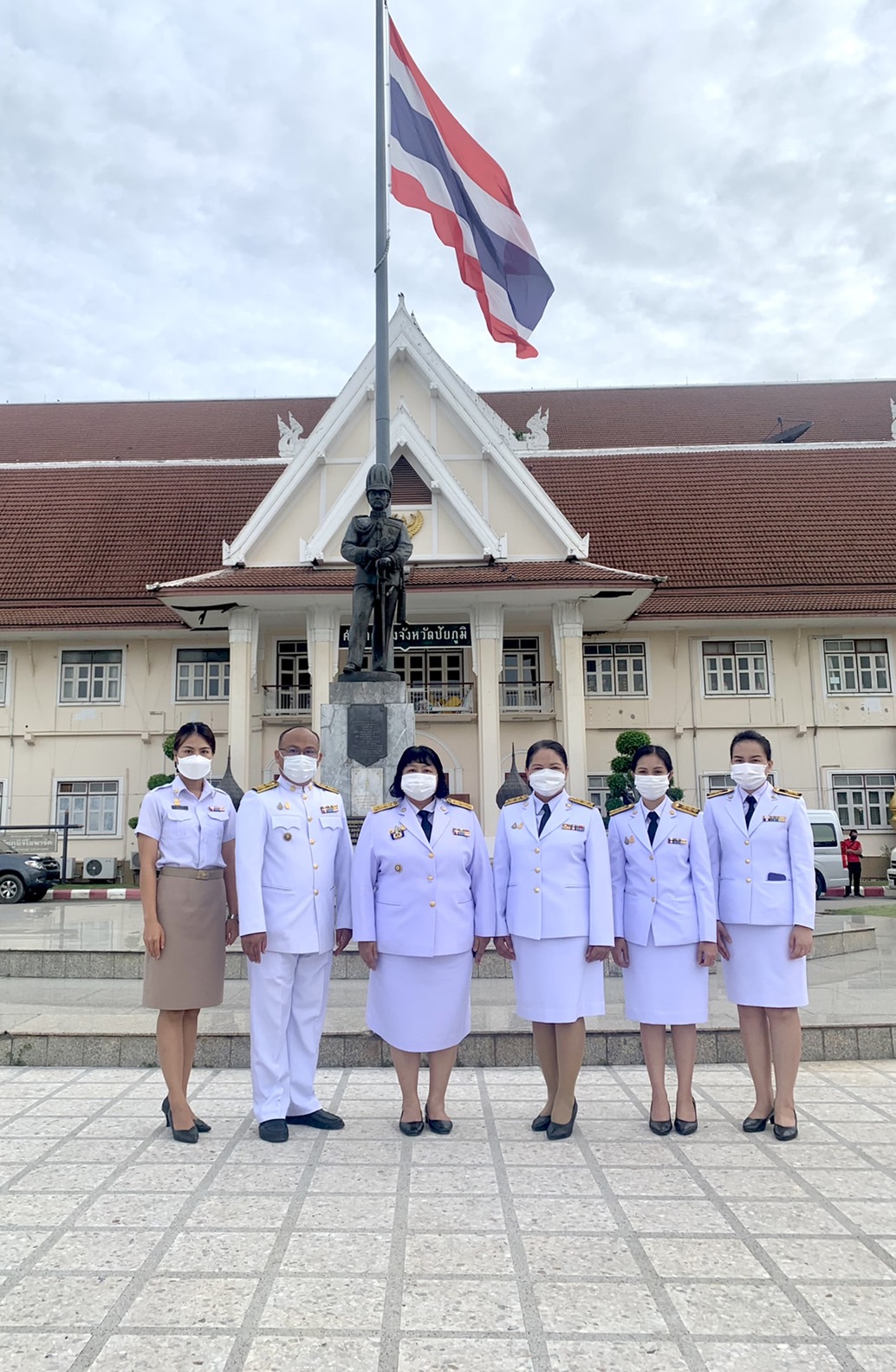# พช_ชัยภูมิ ร่วมพิธีทำบุญตักบาตรถวายพระราชกุศล เฉลิมพระเกียรติสมเด็จพระนางเจ้าสิริกิติ์ พระบรมราชินีนาถ พระบรมราชชนนีพันปีหลวง เนื่องในโอกาสมหามงคลเฉลิมพระชนมพรรษา 90 พรรษา 12 สิงหาคม 2565