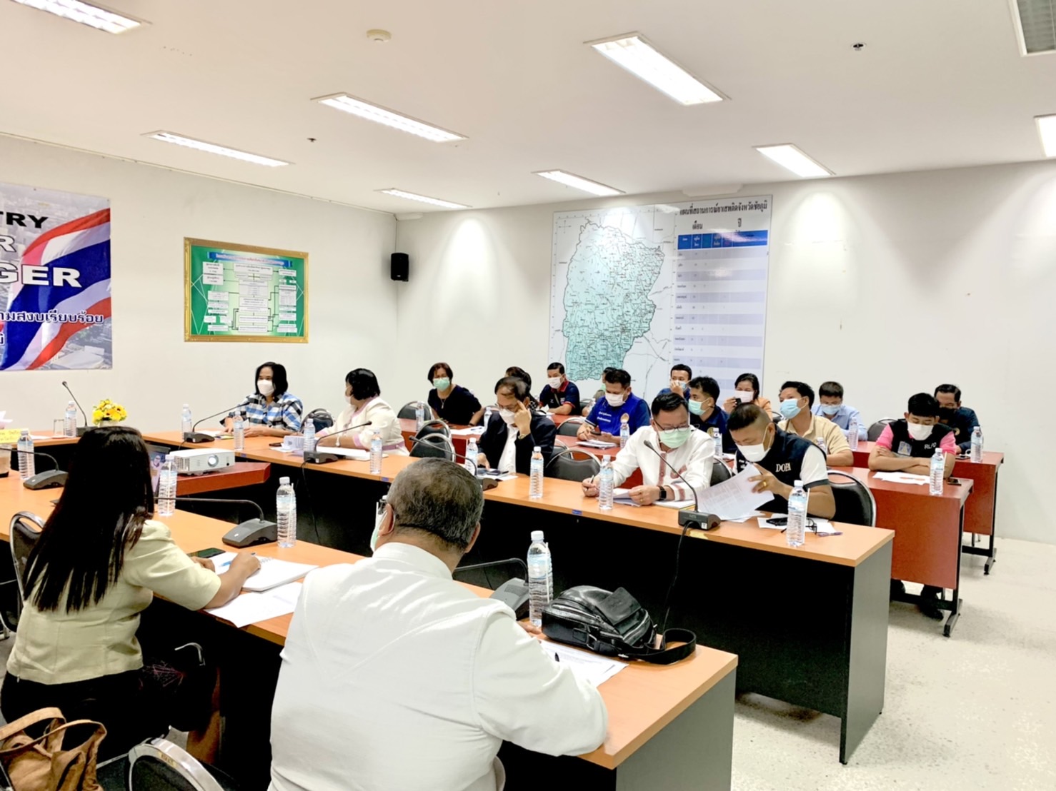 #พช_ชัยภูมิ ร่วมประชุมคณะทำงานขับเคลื่อนการขจัดความยากจนและพัฒนาคนทุกช่วงวัยอย่างยั่งยืนตามหลักปรัชญาของเศรษฐกิจพอเพียงจังหวัดชัยภูมิ ด้านหนี้สิน