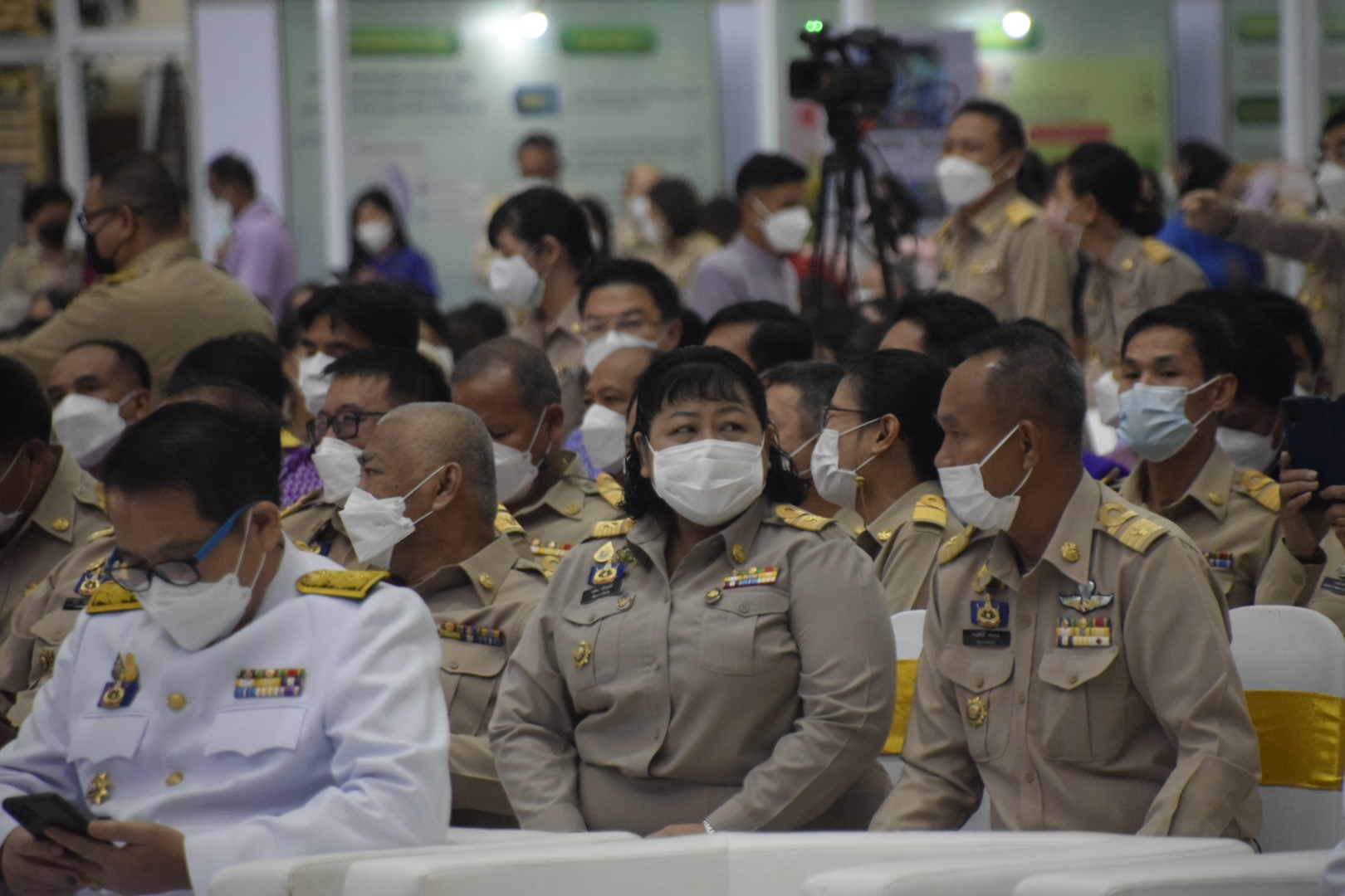 #จังหวัดชัยภูมิ #พช_ชัยภูมิ ร่วมพิธีรับโล่รางวัลพระราชทานฯ เนื่องในกิจกรรมการจัดงานวันพัฒนาชุมชน 2565 ครั้งที่ 11 วาระครบรอบ 60 ปี กรมการพัฒนาชุมชน