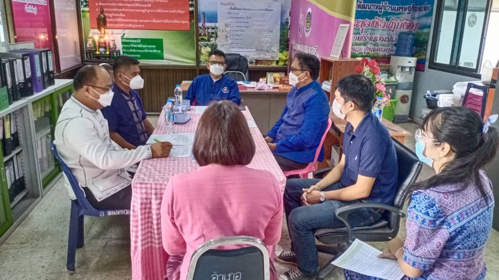 #พช_ชัยภูมิ ติดตามการดำเนินงานตามแผนปฏิบัติงานและแผนการใช้จ่ายงบประมาณ และภารกิจสำคัญของกรมการพัฒนาชุมชน ประจำปีงบประมาณ พ.ศ. 2565 ประกอบด้วยอำเภอหนองบัวแดง และอำเภอคอนสาร