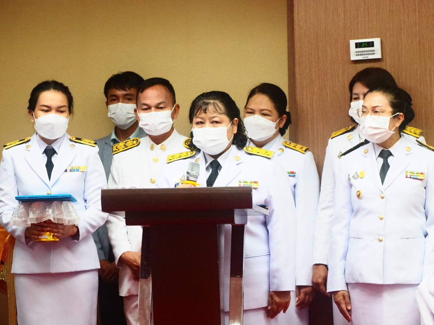 ::> จังหวัดชัยภูมิ จัดพิธีมอบเงินพระราชทานขวัญถุงกองทุนแม่ของแผ่นดิน ประจำปี 2565