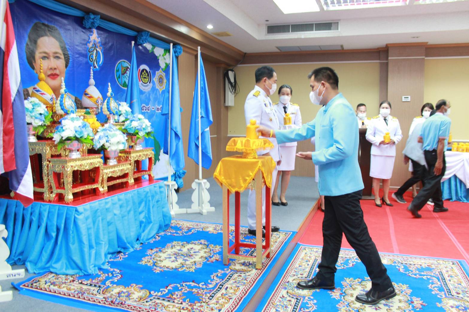 ::> จังหวัดชัยภูมิ จัดพิธีมอบเงินพระราชทานขวัญถุงกองทุนแม่ของแผ่นดิน ประจำปี 2565