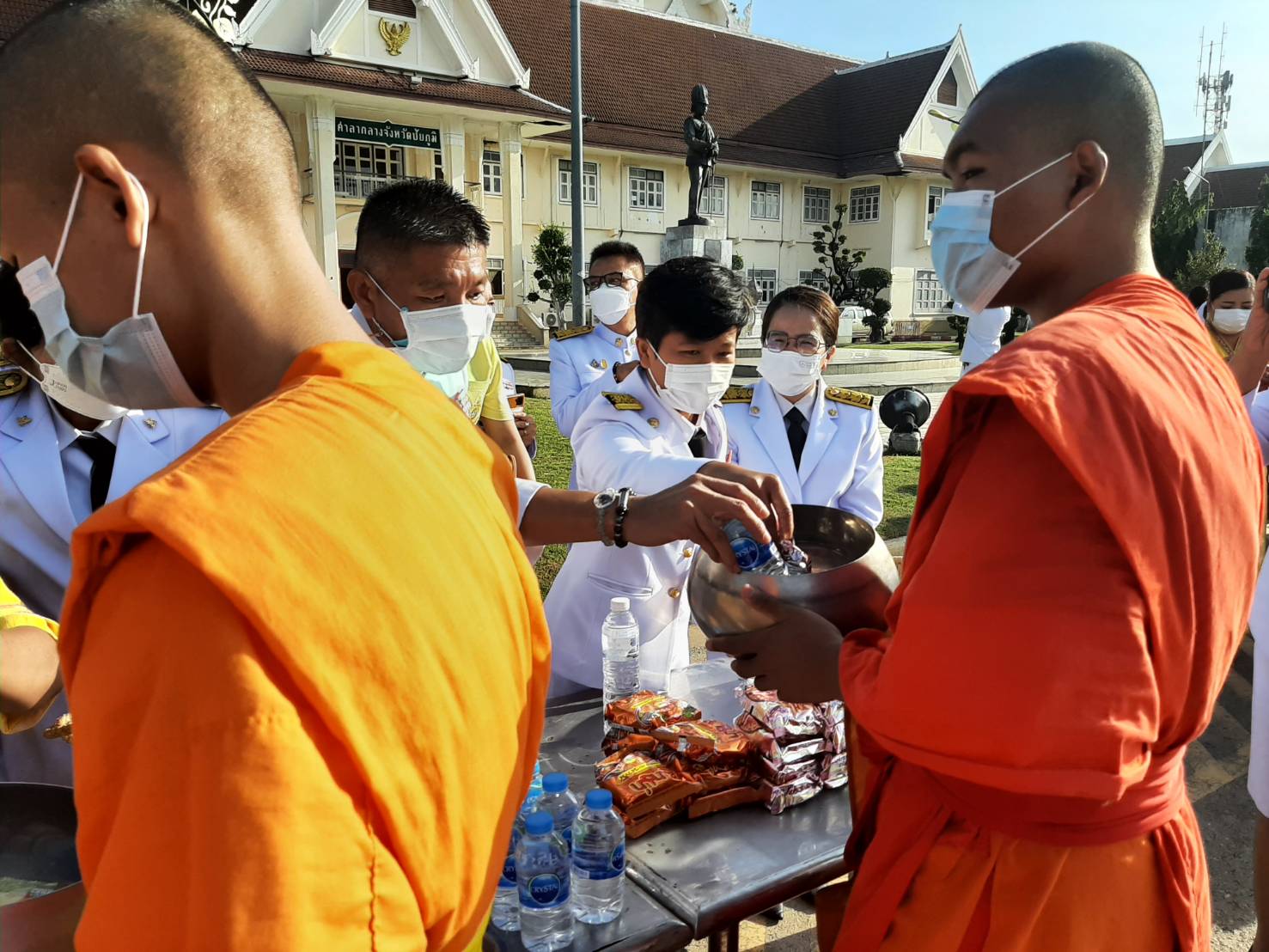 #พช_ชัยภูมิ ร่วมพิธีน้อมรำลึกในพระมหากรุณาธิคุณ เนื่องในวันคล้ายวันสวรรคต พระบาทสมเด็จพระบรมชนกาธิเบศร มหาภูมิพลอดุลยเดช บรมนาถบพิตร 13 ตุลาคม 2565