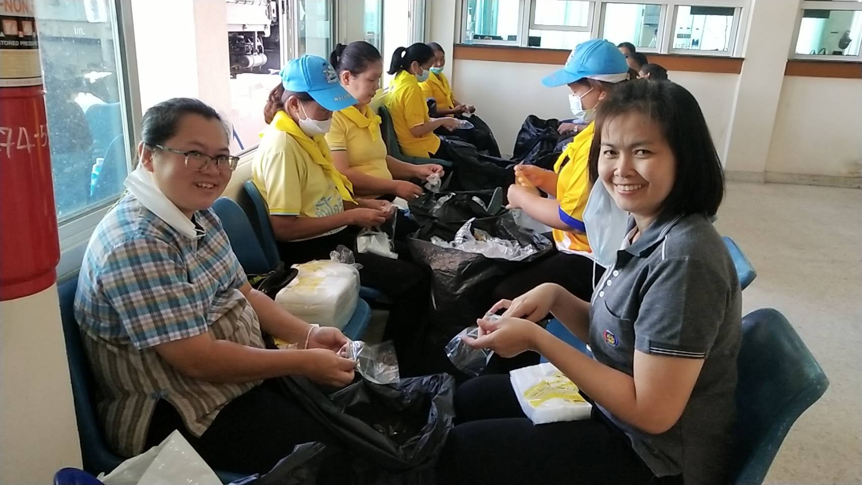 #พช_ชัยภูมิ ร่วมกิจกรรมโรงครัวพระราชทาน มูลนิธิอาสาเพื่อนพึ่ง (ภาฯ) ยามยาก สภากาชาดไทย