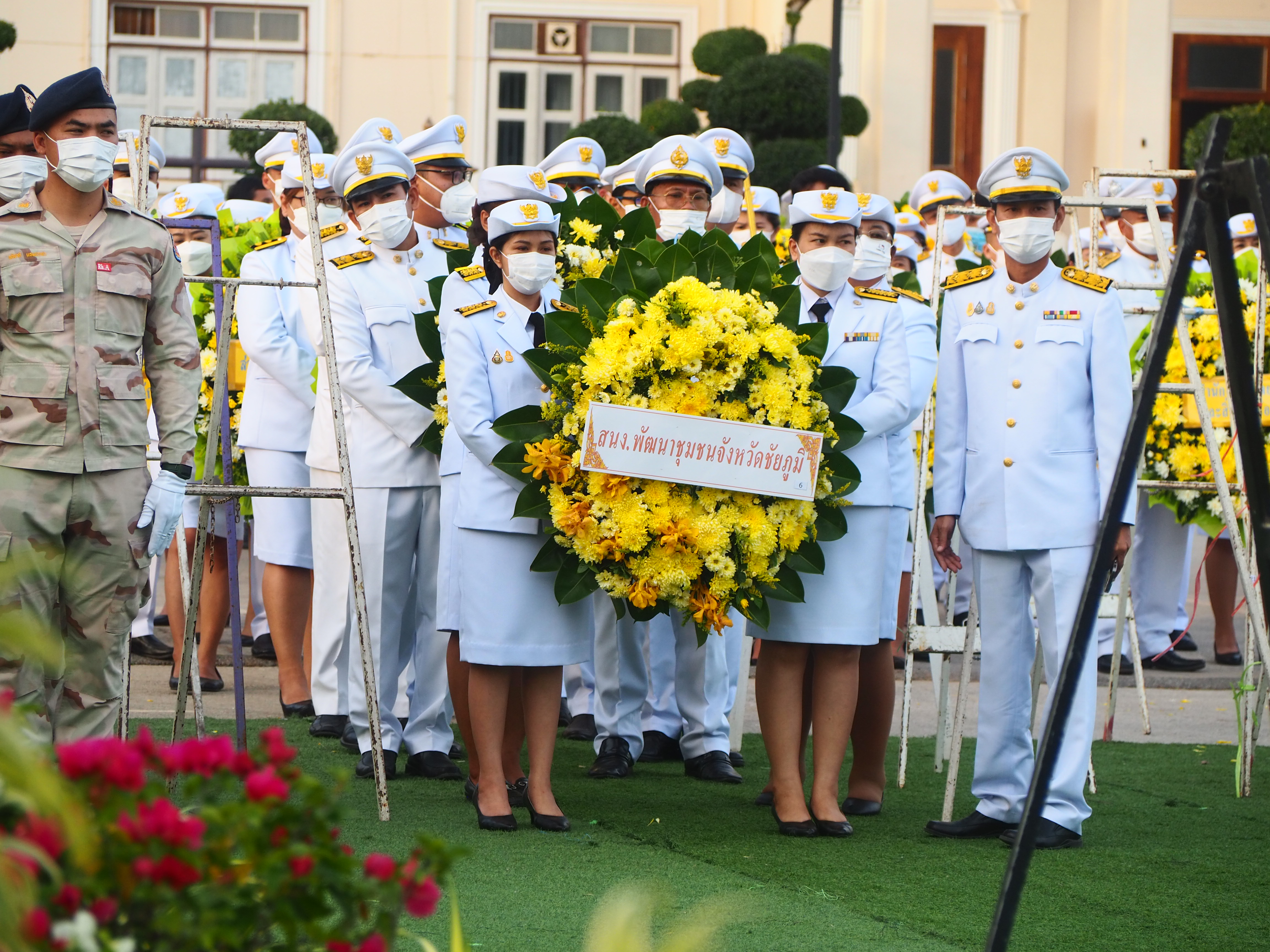 #พช.ชัยภูมิ ร่วมพิธีน้อมรำลึกในพระมหากรุณาธิคุณ เนื่องในวันคล้ายวันสวรรคต พระบาทสมเด็จพระบรมชนกาธิเบศร มหาภูมิพลอดุลยเดช บรมนาถบพิตร 13 ตุลาคม 2565