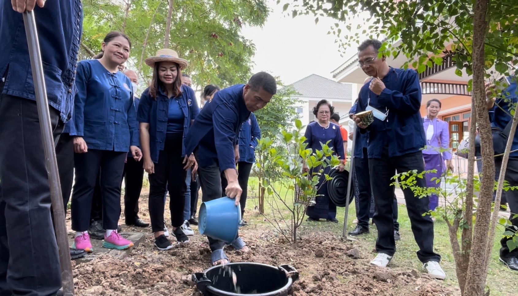 #พช_ชัยภูมิ เดินหน้าขับเคลื่อนกิจกรรม “ปลูกผักสวนครัว เพื่อสร้างความมั่นคงทางอาหาร” ตามแนวพระราชดำริของสมเด็จพระกนิษฐาธิราชเจ้า กรมสมเด็จพระเทพรัตนราชสุดาฯ สยามบรมราชกุมารี ณ จวนผู้ว่าราชการจังหวัดชัยภูมิ