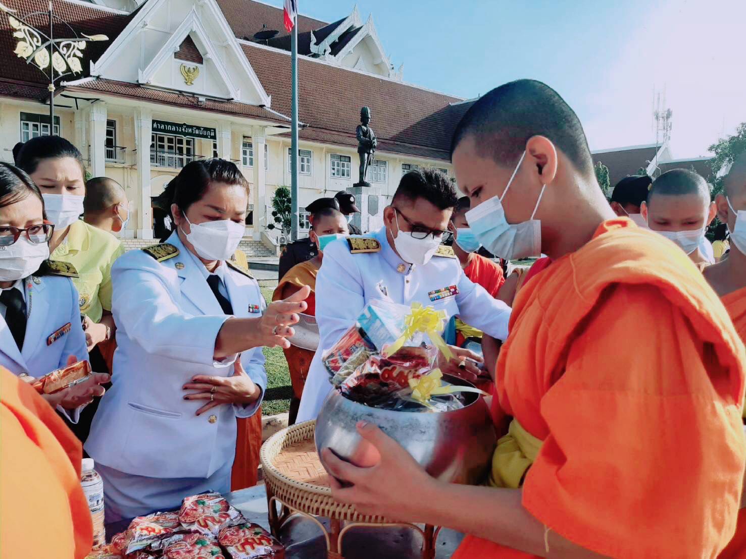 #พช_ชัยภูมิ ร่วมพิธีน้อมรำลึกในพระมหากรุณาธิคุณ เนื่องในวันคล้ายวันสวรรคต พระบาทสมเด็จพระบรมชนกาธิเบศร มหาภูมิพลอดุลยเดช บรมนาถบพิตร 13 ตุลาคม 2565