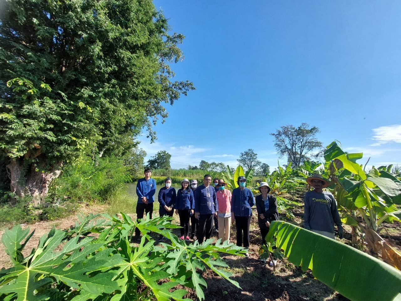 #พช_ชัยภูมิ รับการตรวจติดตาม “นางสงวน มะเสนา ผู้ตรวจราชการกรมการพัฒนาชุมชน เขตตรวจราชการที่ 13” ลงพื้นที่เยี่ยมเยียนหมู่บ้านเศรษฐกิจพอเพียง (พัฒนาศูนย์เรียนรู้ทฤษฎีใหม่รูปแบบ “โคก หนอง นา”) อำเภอจัตุรัส