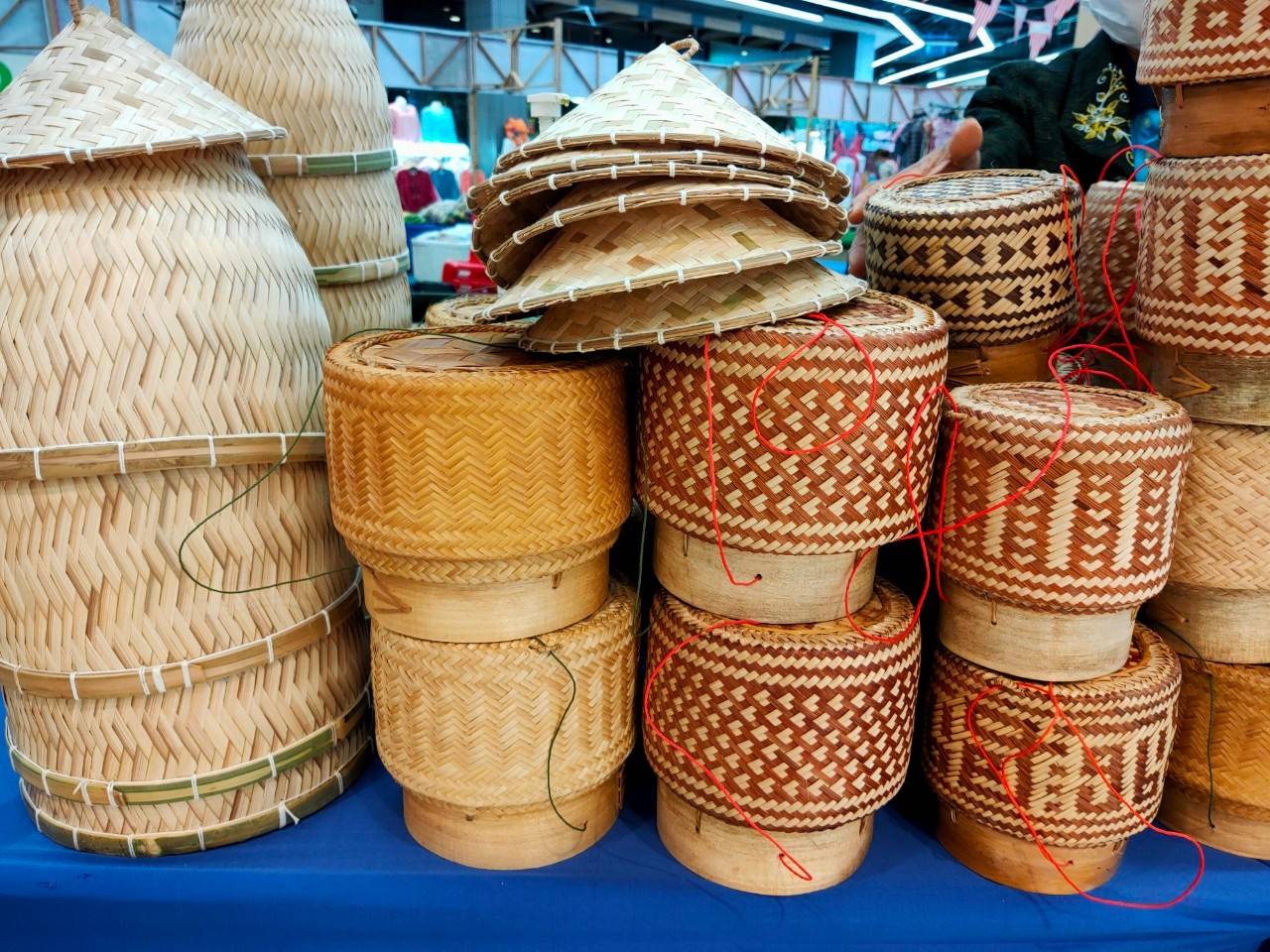 #พช_ชัยภูมิ ขับเคลื่อนกิจกรรม โครงการส่งเสริมช่องทางการตลาดผลิตภัณฑ์กลุ่มอาชีพสมาชิกกองทุนพัฒนาบทบาทสตรี “ เทศกาลของดี ผ้าไหม ผ้าฝ้าย มัดหมี่สตรีชัยภูมิ”