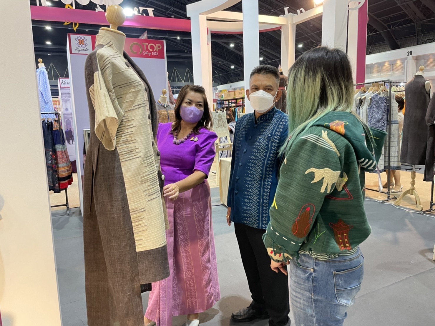 #พช_ชัยภูมิ ร่วมพิธีเปิดงาน OTOP CITY 2022 : มอบความสุข…จากภูมิปัญญา ส่งต่อคุณค่าจากฝีมือคนไทย