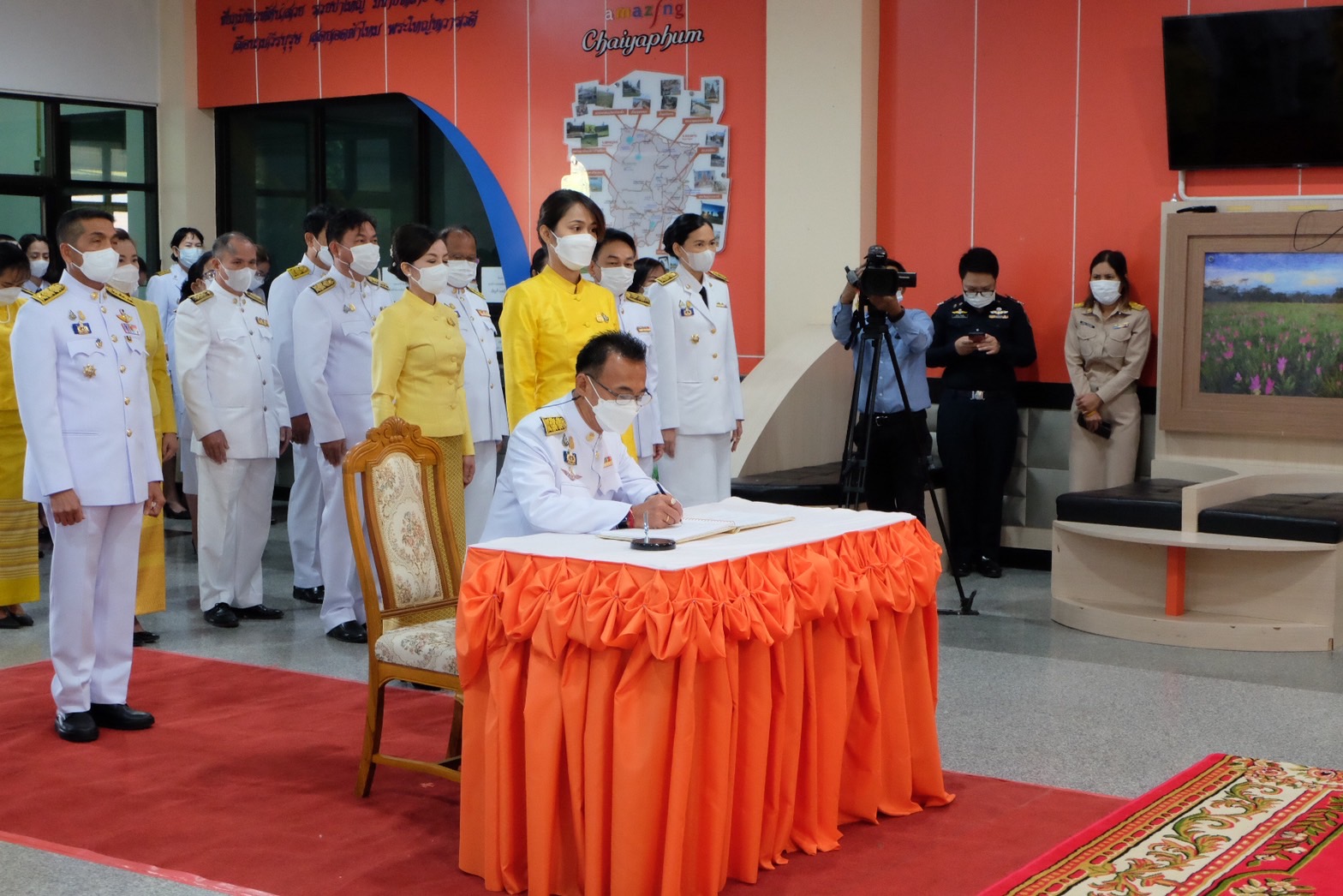 #พช_ชัยภูมิ ร่วมลงนามถวายพระพรสมเด็จพระเจ้าลูกเธอ เจ้าฟ้าพัชรกิติยาภา นเรนทิราเทพยวดี กรมหลวงราชสาริณีสิริพัชร มหาวัชรราชธิดา ทรงหายจากพระอาการประชวรและมีพระพลานามัยแข็งแรงสมบูรณ์โดยเร็ววัน