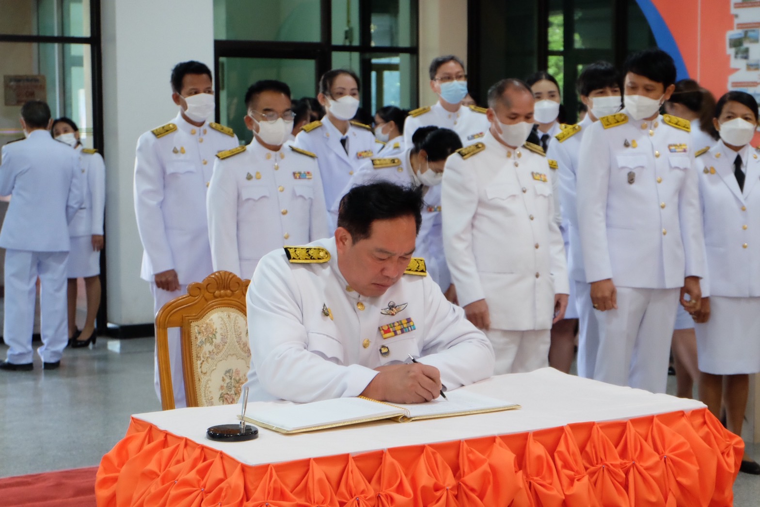 #พช_ชัยภูมิ ร่วมลงนามถวายพระพรสมเด็จพระเจ้าลูกเธอ เจ้าฟ้าพัชรกิติยาภา นเรนทิราเทพยวดี กรมหลวงราชสาริณีสิริพัชร มหาวัชรราชธิดา ทรงหายจากพระอาการประชวรและมีพระพลานามัยแข็งแรงสมบูรณ์โดยเร็ววัน