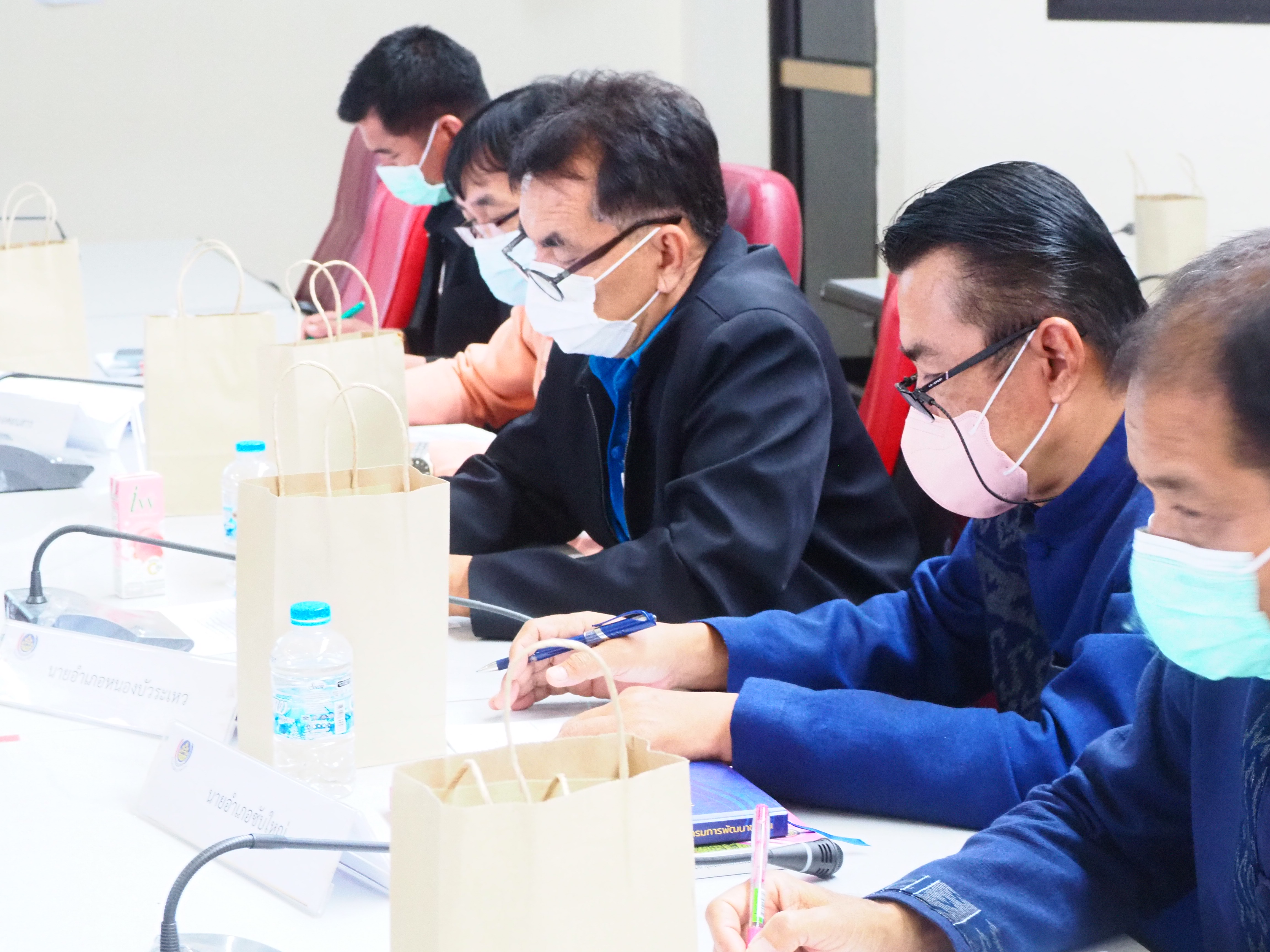 #พช_ชัยภูมิ ประชุมคณะกรรมการบริหารศูนย์อำนวยการขจัดความยากจนและพัฒนาคนทุกช่วงวัยอย่างยั่งยืนตามหลักปรัชญาของเศรษฐกิจพอเพียงจังหวัดชัยภูมิ (คจพ.จ.ชย.) ครั้งที่ 1/2566