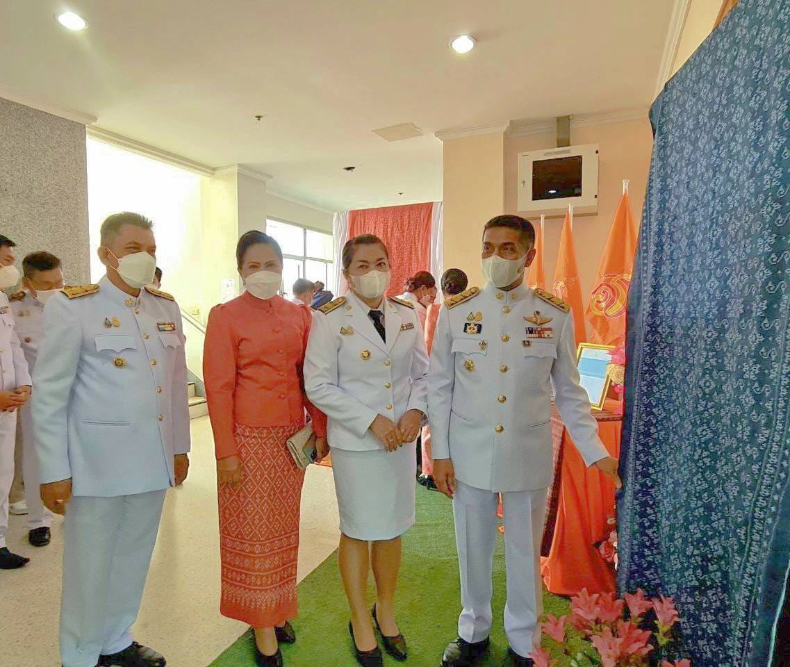 จังหวัดชัยภูมิ จัดพิธีมอบลายผ้าพระราชทาน “ผ้าลายดอกรักราชกัญญา”ด้วยสำนึกในพระกรุณาธิคุณของสมเด็จพระเจ้าลูกเธอ เจ้าฟ้าสิริวัณณวรี นารีรัตนราชกัญญาในการยกระดับผลิตภัณฑ์ผ้าไทย