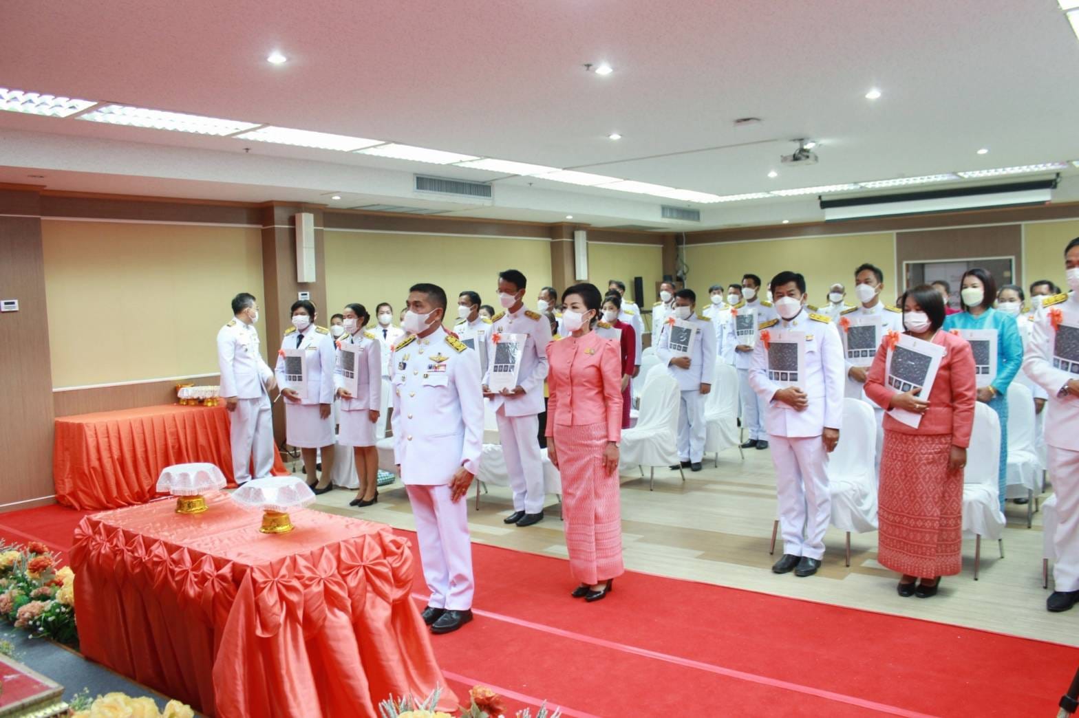 จังหวัดชัยภูมิ จัดพิธีมอบลายผ้าพระราชทาน “ผ้าลายดอกรักราชกัญญา”ด้วยสำนึกในพระกรุณาธิคุณของสมเด็จพระเจ้าลูกเธอ เจ้าฟ้าสิริวัณณวรี นารีรัตนราชกัญญาในการยกระดับผลิตภัณฑ์ผ้าไทย