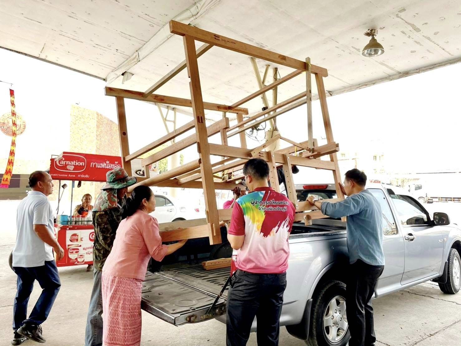 จังหวัดชัยภูมิ มอบกี่ทอผ้าระบบ 3 ตะกอ เพื่อยกระดับและเพิ่มประสิทธิภาพการทอผ้าของผู้ผลิต ผู้ประกอบการผ้าพัฒนาเศรษฐกิจฐานรากมั่นคง