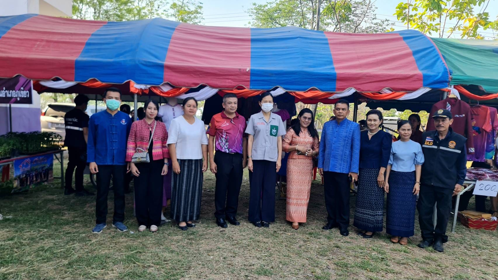 พช_ชัยภูมิ ร่วมโครงการจังหวัดเคลื่อนที่บริการประชาชน ณ โรงเรียนพระธาตุหนองสามหมื่น อำเภอภูเขียวจังหวัดชัยภูมิ