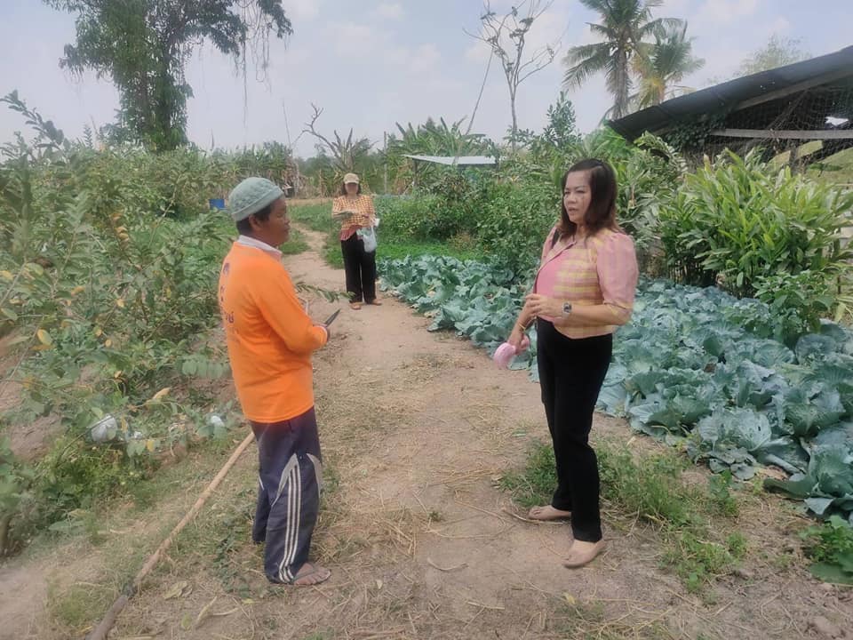 จังหวัดชัยภูมิ ติดตามการดำเนินงานการพัฒนาพื้นที่ครัวเรือนต้นแบบ โคก หนอง นา โม HLM อำเภอแก้งคร้อ