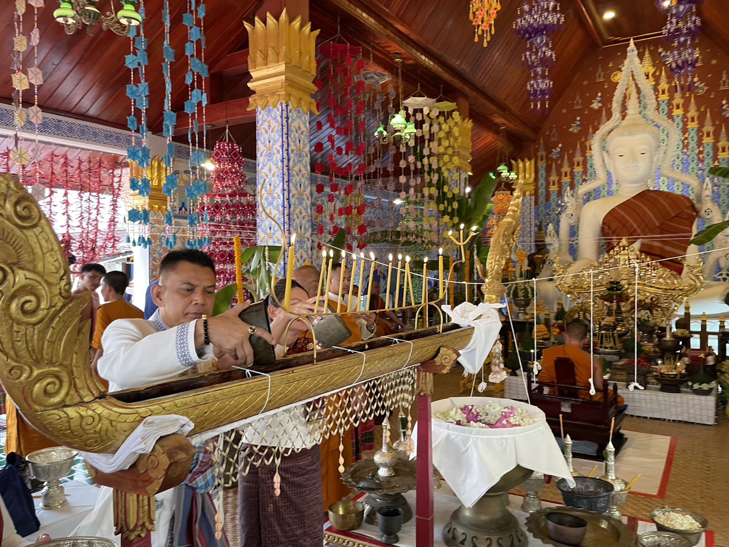 #พช.ชัยภูมิ ร่วมพิธีเปิดโครงการ “หาบน้ำเขื่อนฮดธาตุ พระธาตุชัยภูมิ” และส่งเสริม สนับสนุนร้านค้า OTOP ของดีเมืองพญาแล จำหน่ายแก่นักท่องเที่ยวช่วงเทศกาลสงกรานต์ ประจำปี 2566 