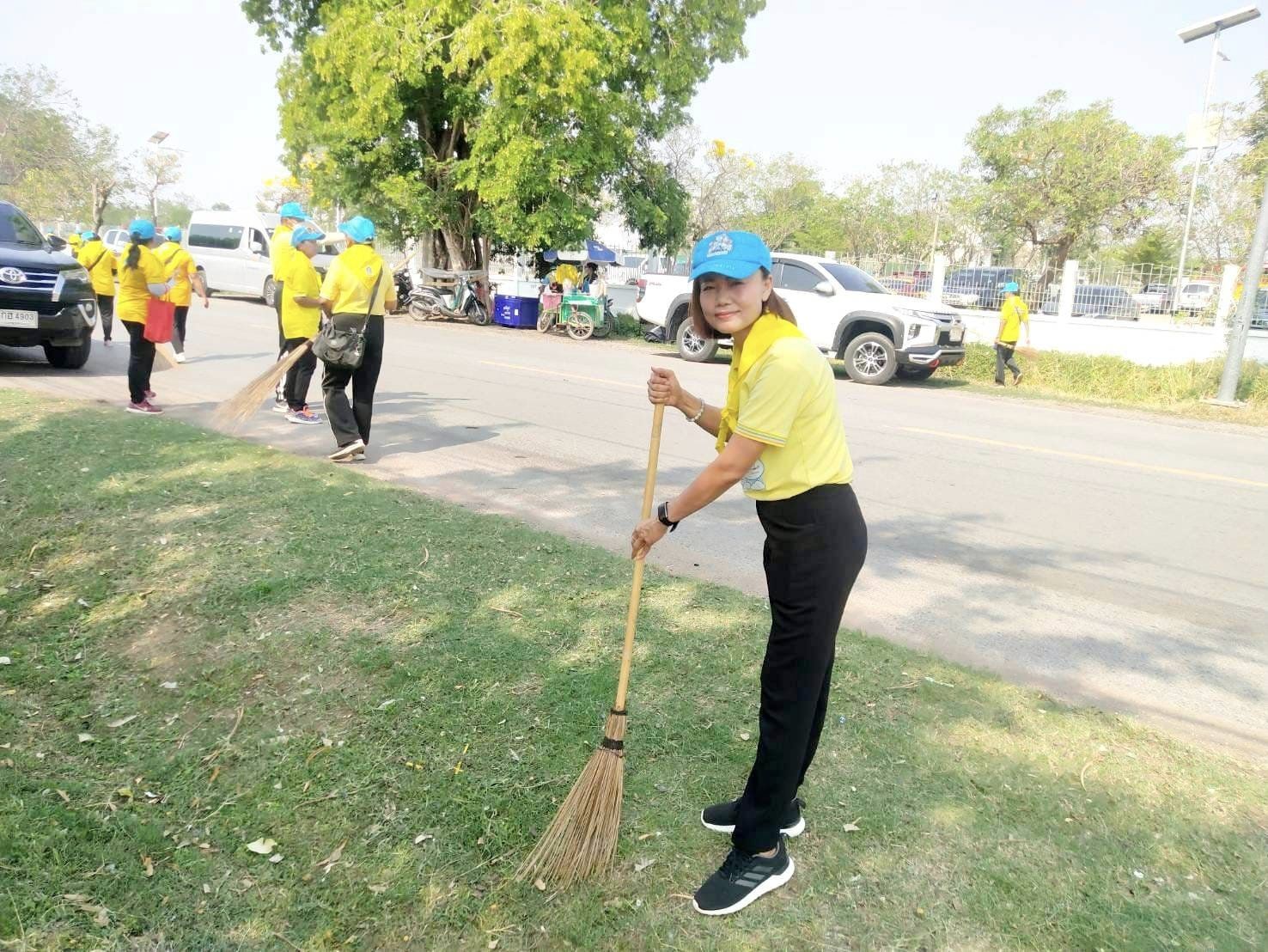 พช_ชัยภูมิ ร่วมกิจกรรมจิตอาสาพัฒนา