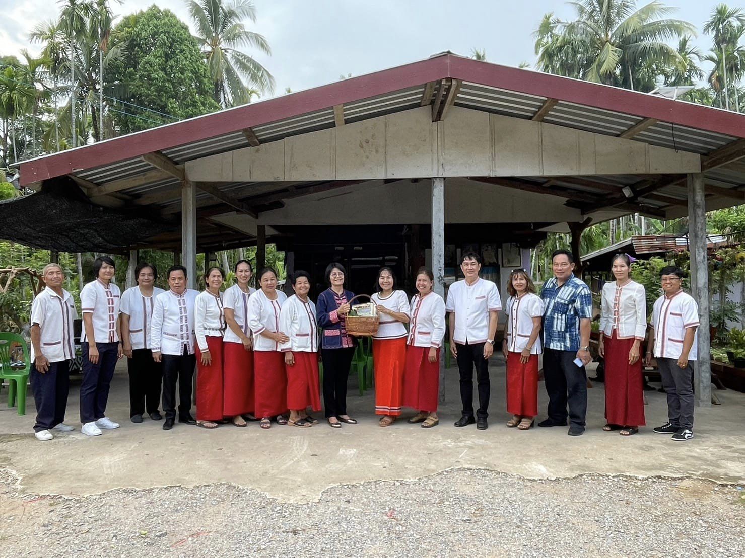 พช._ชัยภูมิ นางสงวน มะเสนา ผู้ตรวจราชการกรมการพัฒนาชุมชน ตรวจติดตามผลการขับเคลื่อนงานพัฒนาชุมชนในพื้นที่อำเภอคอนสาร จังหวัดชัยภูมิ