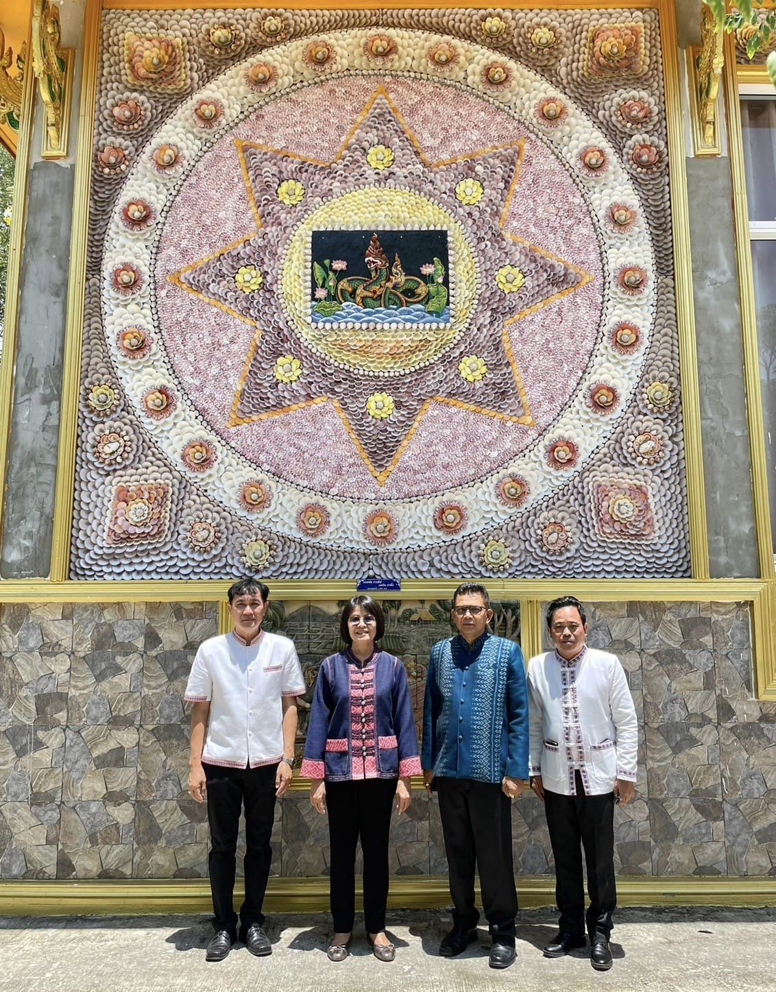 พช._ชัยภูมิ นางสงวน มะเสนา ผู้ตรวจราชการกรมการพัฒนาชุมชน ตรวจติดตามผลการขับเคลื่อนงานพัฒนาชุมชนในพื้นที่อำเภอคอนสาร จังหวัดชัยภูมิ