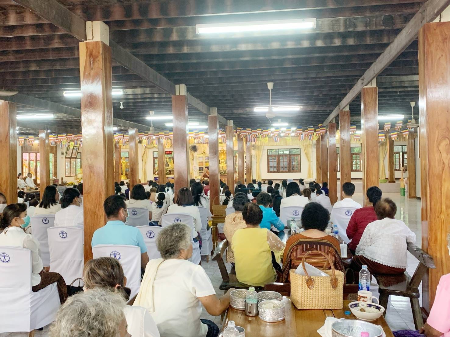 #พช.ชัยภูมิ เข้าร่วมโครงการเข้าวัดปฏิบัติธรรมวันธรรมสวนะ “ครอบครัวหิ้วตะกร้า ศรัทธาอิ่มบุญ อุดหนุนชุมชน”