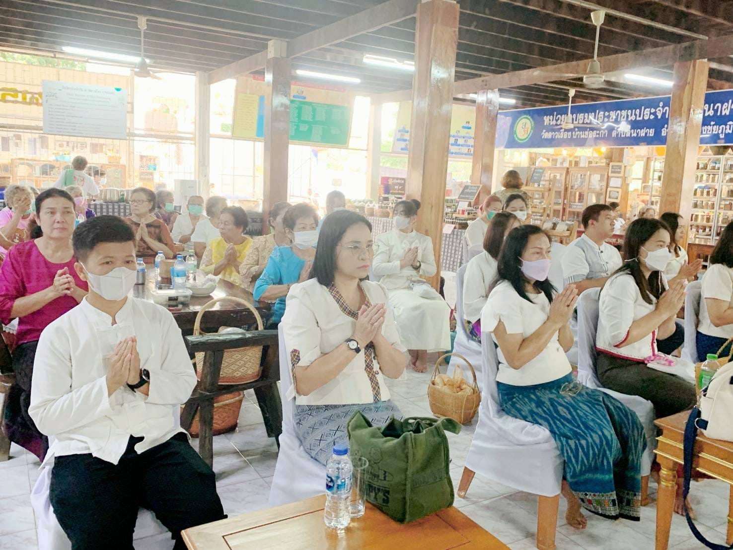 #พช.ชัยภูมิ เข้าร่วมโครงการเข้าวัดปฏิบัติธรรมวันธรรมสวนะ “ครอบครัวหิ้วตะกร้า ศรัทธาอิ่มบุญ อุดหนุนชุมชน”