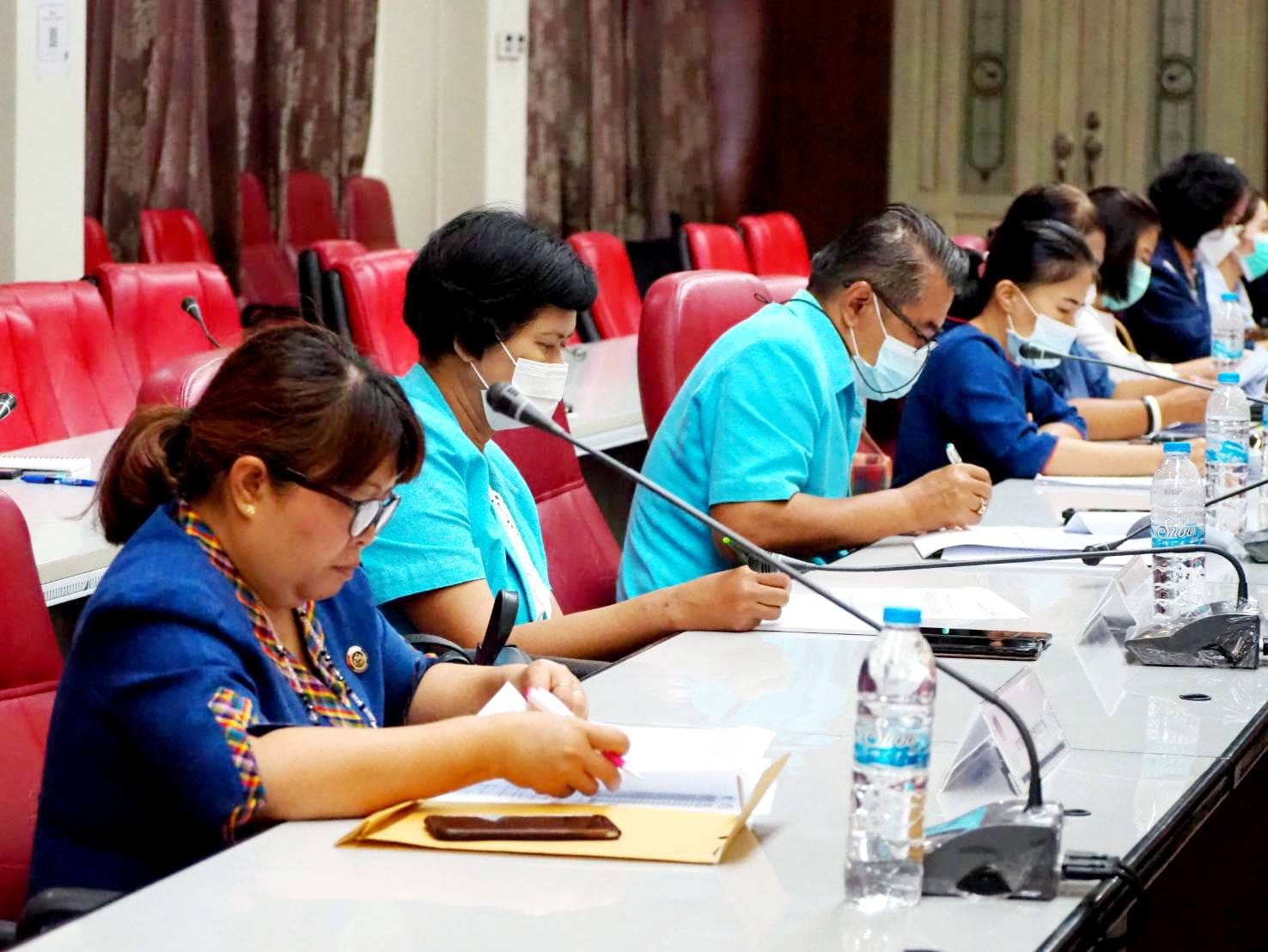 จังหวัดชัยภูมิ ประชุมติดตามผลความก้าวหน้าการขจัดความยากจนและพัฒนาคนทุกช่วงวัยฯ