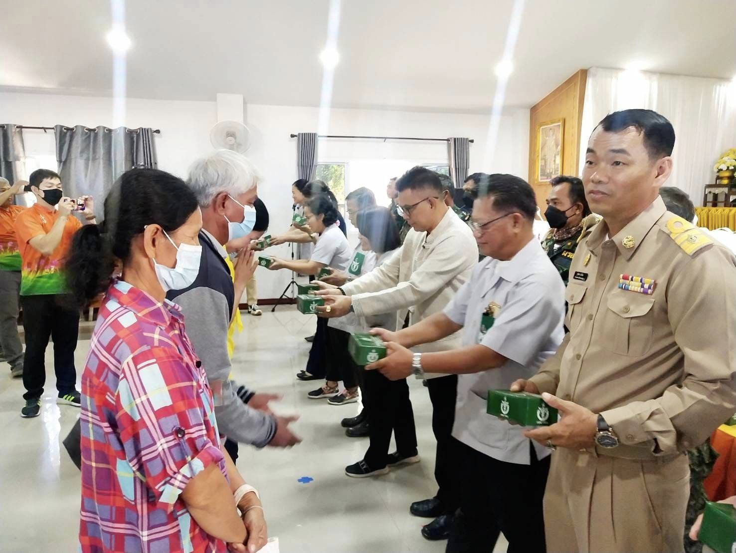 พช_ชัยภูมิ นำกิจกรรมพัฒนาชุมชนร่วมออกหน่วยแพทย์อาสาสมเด็จพระศรีนครินทราบรมราชชนนี(พอ.สว.) จังหวัดชัยภูมิ และโครงการจังหวัดเคลื่อนที่บริการประชาชน ประจำเดือน ธันวาคม 2566