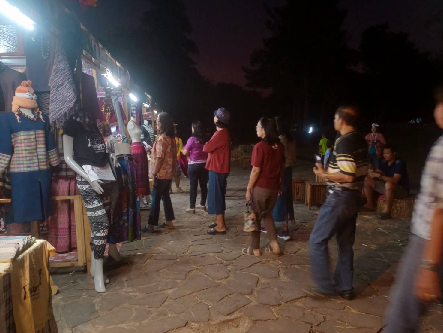 จังหวัดชัยภูมิ ร่วมกับองค์การบริหารส่วนจังหวัดชัยภูมิ และหน่วยงานที่เกี่ยวข้อง จัดกิจกรรมส่งเสริมการท่องเที่ยวมอหินขาว ในงาน “เคานต์ดาวน์มอหินขาว โต้ลมหนาว…ชัยภูมิ”