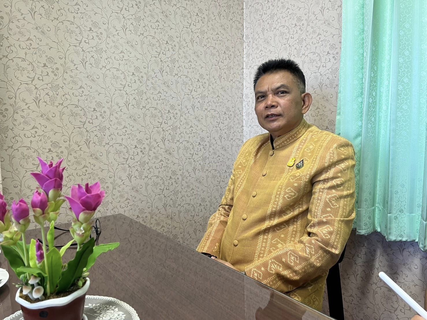 พช.ชัยภูมิ จับมือธนาคารกรุงไทย มอบส่วนลดของขวัญปีใหม่ สำหรับลูกค้าที่มาเลือกซื้อสินค้าในโซน OTOP พญาแล และของดี 4 ภาค ในงานเจ้าพ่อพญาแล ประจำปี 2566