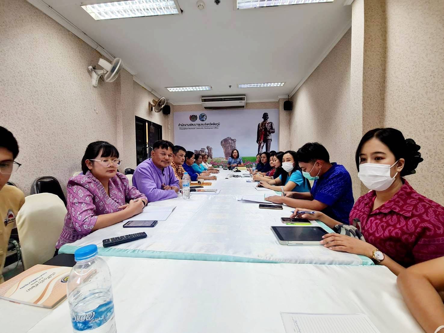 พช.​ชัยภูมิ ประชุมชี้แจงแนวทางการส่งเสริมสนับสนุนและติดตามโครงการแก้ไขปัญหาความยากจน​(กข.คจ.)​