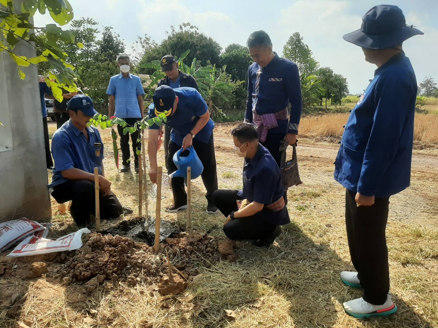ผู้ว่าราชการจังหวัดชัยภูมิ ลงพื้นที่เยี่ยมชมแปลง โคก หนอง นา แห่งศรัทธาประเทศอังกฤษ สู่ประเทศไทย อำเภอภูเขียว จังหวัดชัยภูมิ