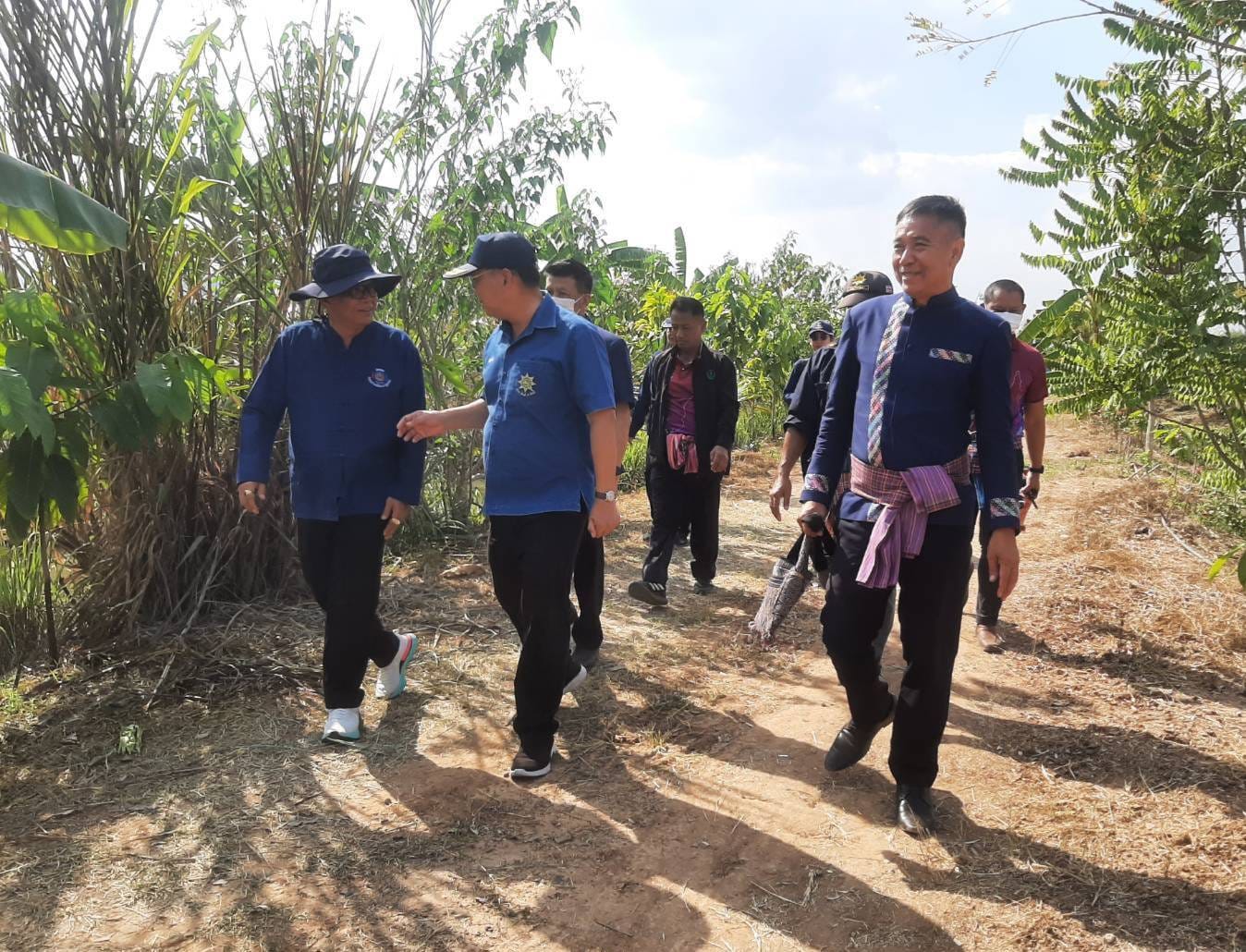 ผู้ว่าราชการจังหวัดชัยภูมิ ลงพื้นที่เยี่ยมชมแปลง โคก หนอง นา แห่งศรัทธาประเทศอังกฤษ สู่ประเทศไทย อำเภอภูเขียว จังหวัดชัยภูมิ