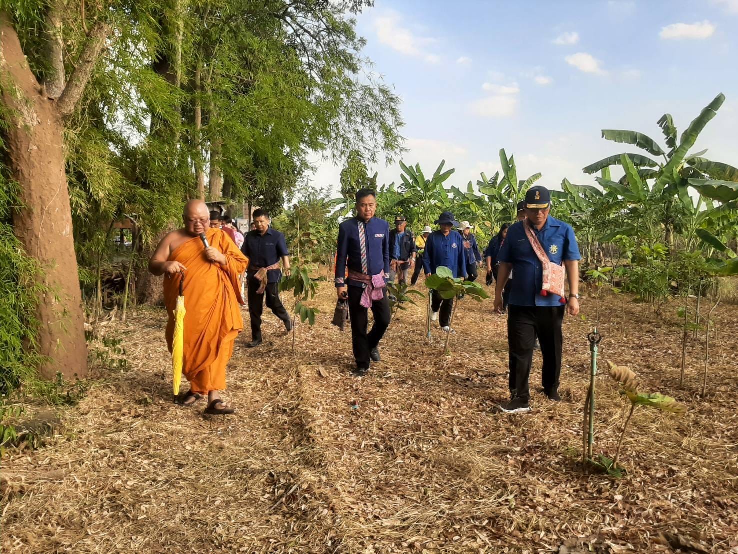 ผู้ว่าราชการจังหวัดชัยภูมิ ลงพื้นที่เยี่ยมชมแปลง โคก หนอง นา แห่งศรัทธาประเทศอังกฤษ สู่ประเทศไทย อำเภอภูเขียว จังหวัดชัยภูมิ