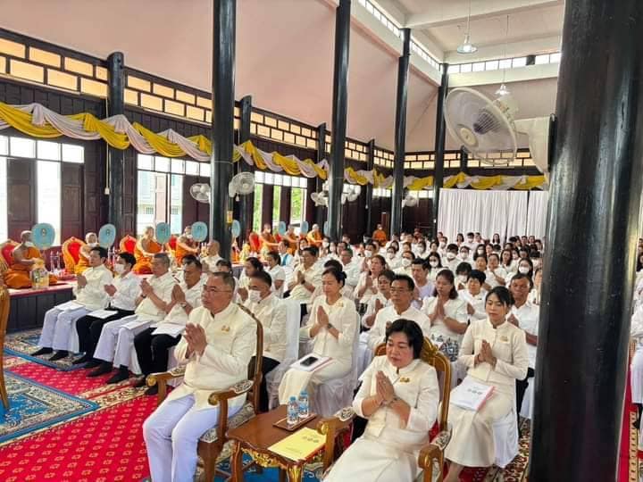 พช.ชัยภูมิ​ :ร่วมพิธีเจริญพระพุทธมนต์ถวายพระพรชัยมงคลแด่พระบาทสมเด็จพระเจ้าอยู่หัวเนื่องในโอกาส