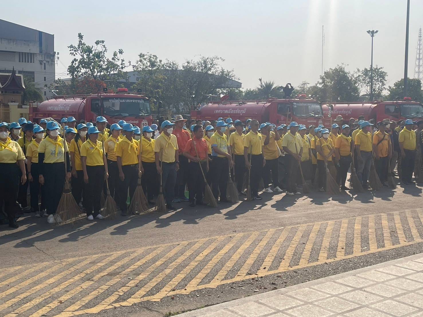 พช.ชัยภูมิ เข้ากิจกรรม “เมืองชัยภูมิสะอาด Big Cleaning” ทำความสะอาดอาคารสถานที่ราชการ ให้สะอาด เป็นระเบียบเรียบร้อย และสร้างความสามัคคีของบุคลากร