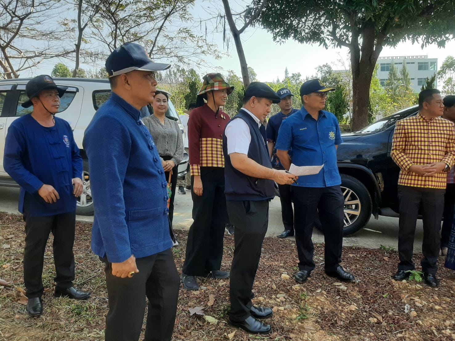 พช.ชัยภูมิ ร่วมลงพื้นที่สำรวจ ออกแบบ โคก หนอง นา อรุณธรรมสถาน วัดพระธาตุชัยภูมิ