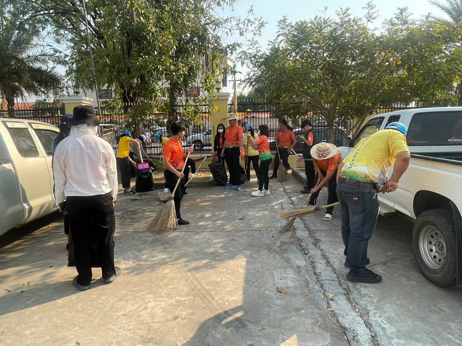 พช.ชัยภูมิ เข้ากิจกรรม “เมืองชัยภูมิสะอาด Big Cleaning” ทำความสะอาดอาคารสถานที่ราชการ ให้สะอาด เป็นระเบียบเรียบร้อย และสร้างความสามัคคีของบุคลากร