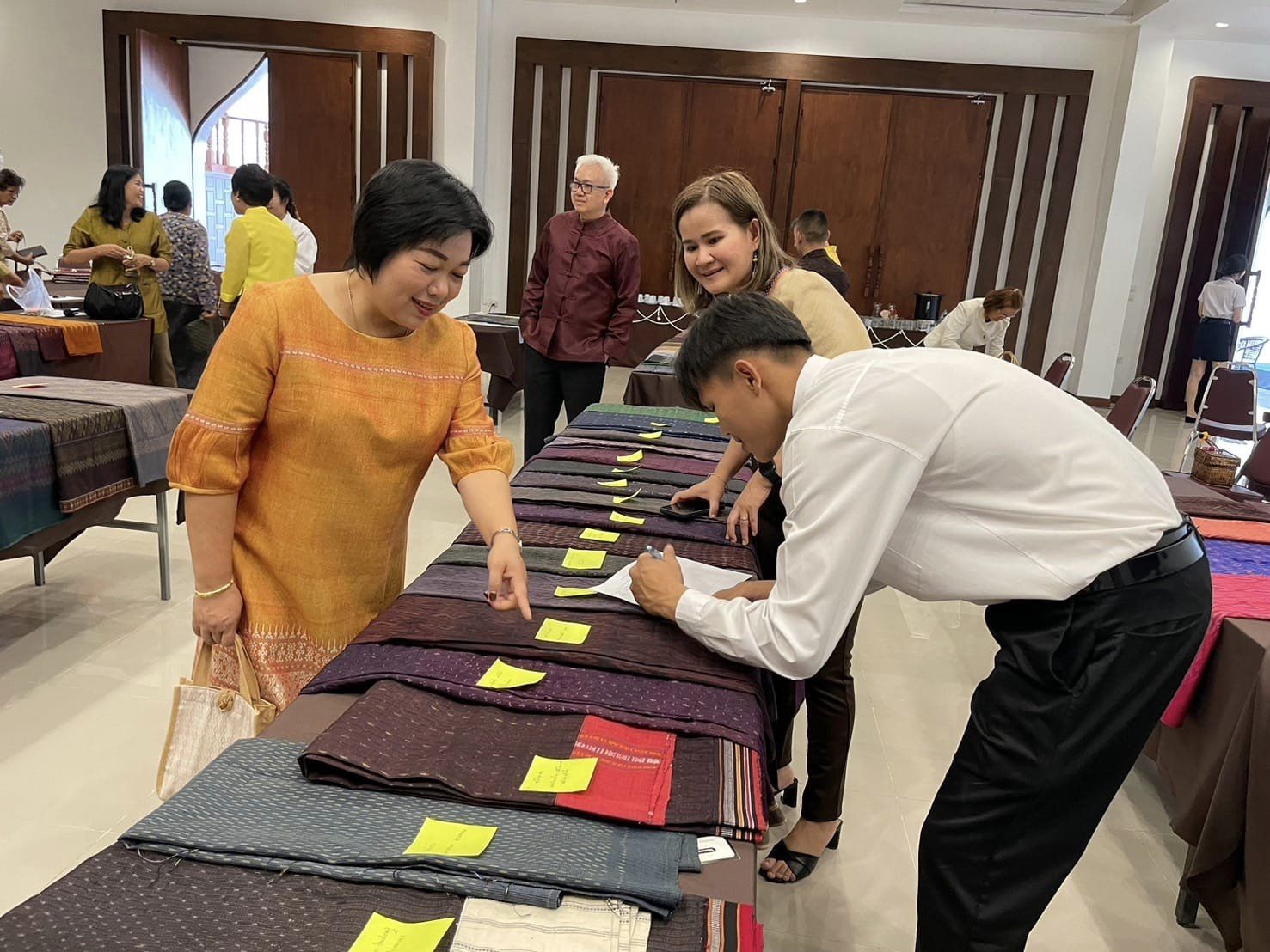 พช.ชัยภูมิ ร่วมกิจกรรม Workshop เพื่อศึกษามรดกภูมิปัญญาผ้าไหมชัยภูมิ