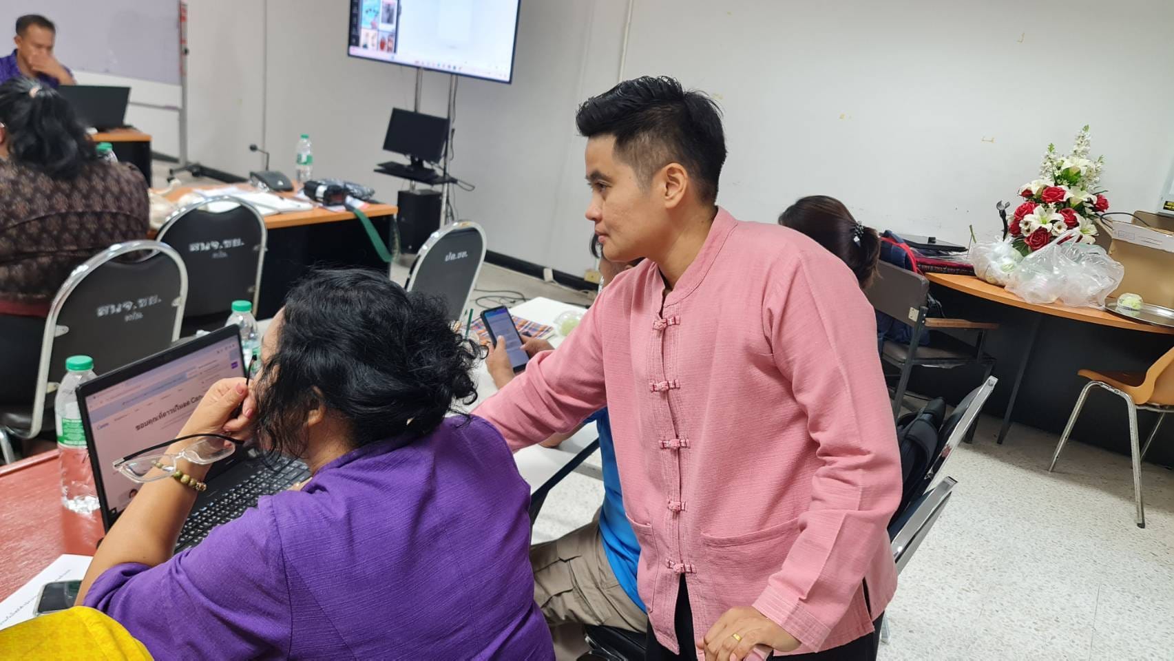 พช.ชัยภูมิ จัดฝึกอบรมโครงการพัฒนาบุคลากรเพื่อเสริมสร้างภาพลักษณ์สำนักงานพัฒนาชุมชนจังหวัดและอำเภอด้วยการประชาสัมพันธ์