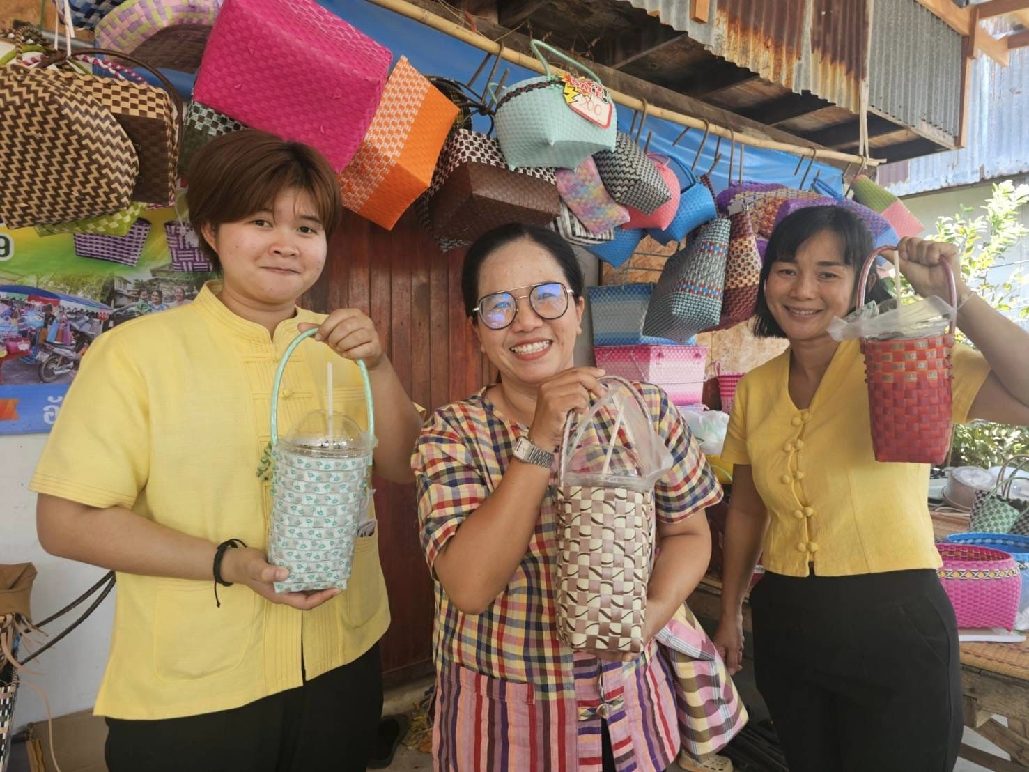 พช.ชัยภูมิ : ร่วมติดตามและสนับสนุนการบริหารจัดการหนี้ และกลุ่มอาชีพที่ลงทะเบียนผลิตภัณฑ์ชุมชน OTOP ประจำปี 2567 อำเภอแก้งคร้อ