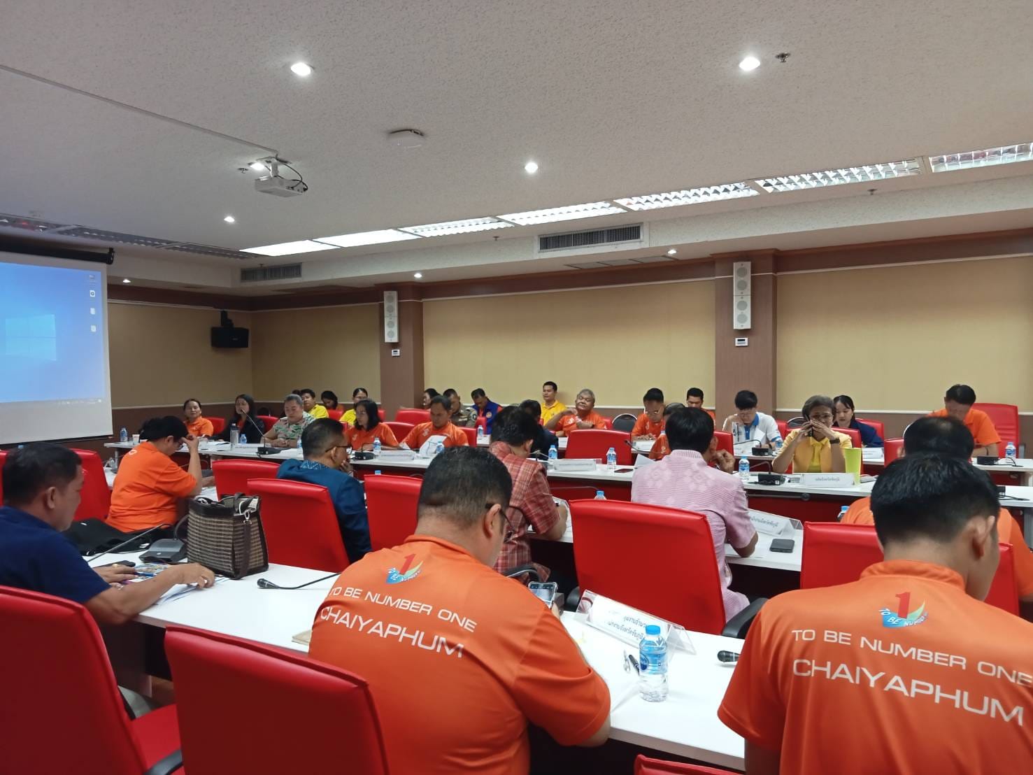 พช.ชัยภูมิ ร่วมประชุมหารือเตรียมการรับนายอนุทิน ชาญวีรกูล รองนายกรัฐมนตรี และรัฐมนตรีว่าการกระทรวงมหาดไทย ในการเดินทางมาตรวจราชการในพื้นที่จังหวัดชัยภูมิ