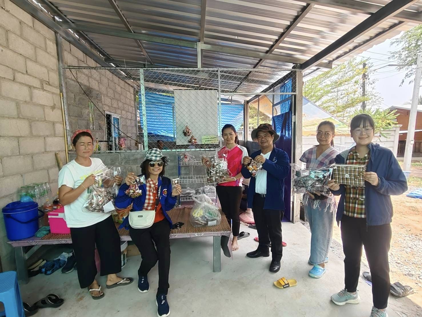 พช.ชัยภูมิ ติดตามและสนับสนุนการดำเนินงานความสำเร็จในการบริหารจัดการหนี้ และกลุ่มอาชีพที่ลงทะเบียนผลิตภัณฑ์ชุมชน OTOP ประจำปี 2567 อำเภอบ้านแท่น จังหวัดชัยภูมิ