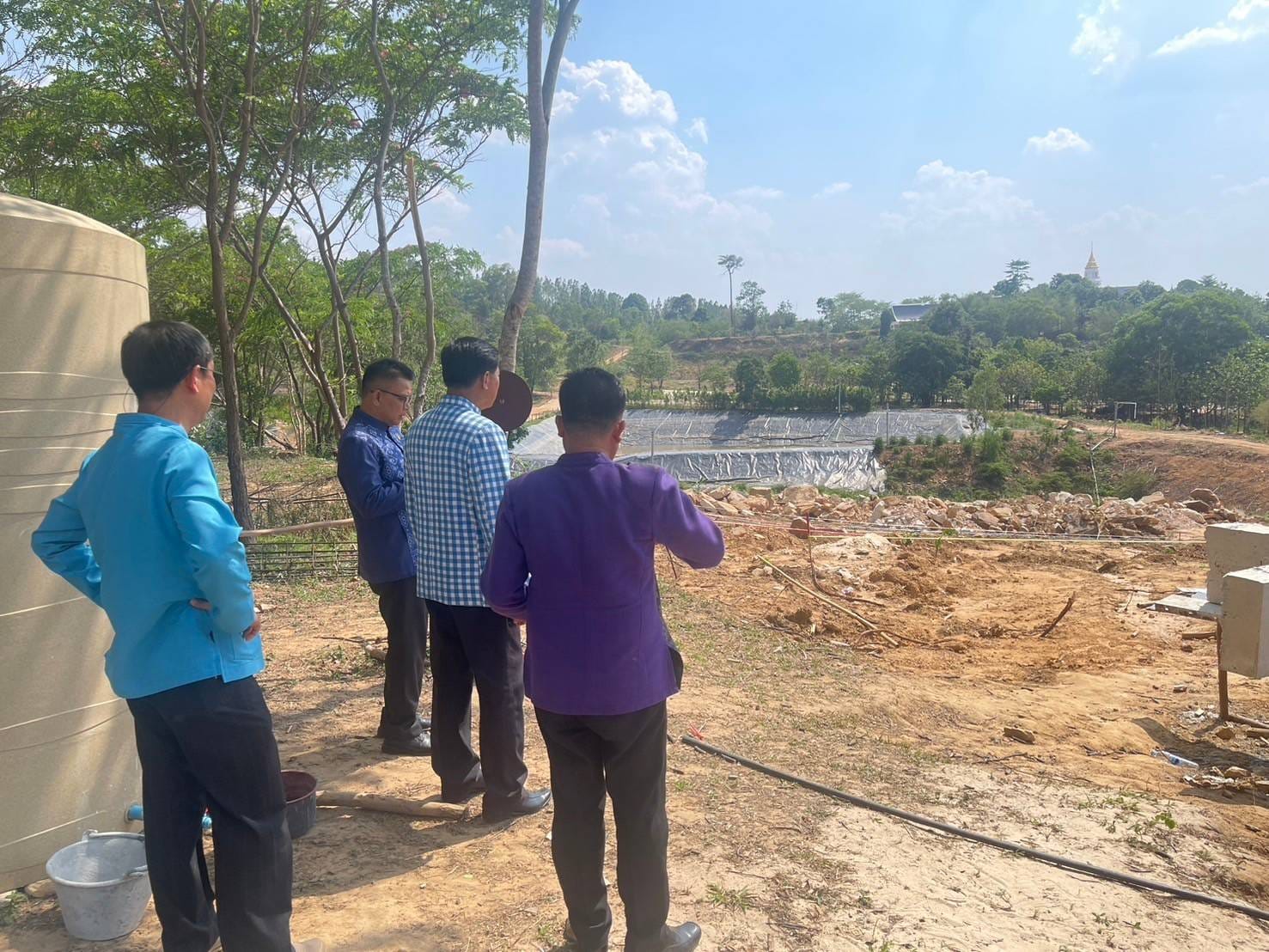 ผู้ตรวจราชการกรมการพัฒนาชุมชน ร่วมลงพื้นตรวจเยี่ยมแปลง “โคก หนอง นา อารยเกษตร” ณ วัดพระธาตุชัยภูมิ