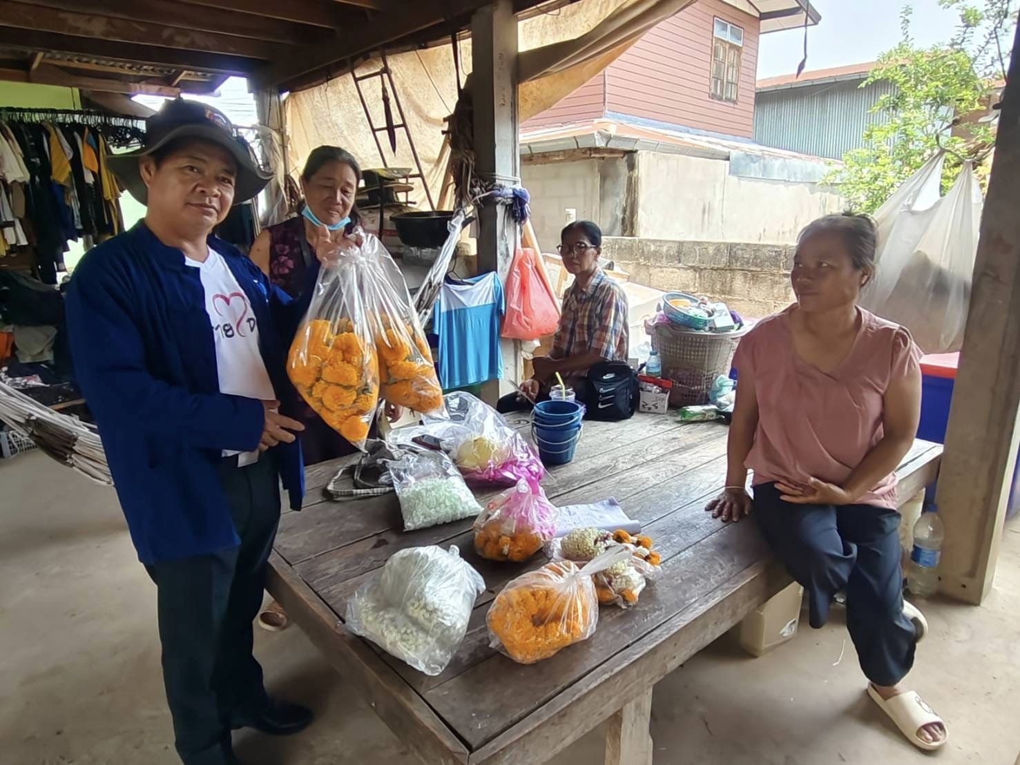 พช.ชัยภูมิ ติดตามและสนับสนุนการดำเนินงานความสำเร็จในการบริหารจัดการหนี้ และกลุ่มอาชีพที่ลงทะเบียนผลิตภัณฑ์ชุมชน OTOP ประจำปี 2567 อำเภอบ้านแท่น จังหวัดชัยภูมิ