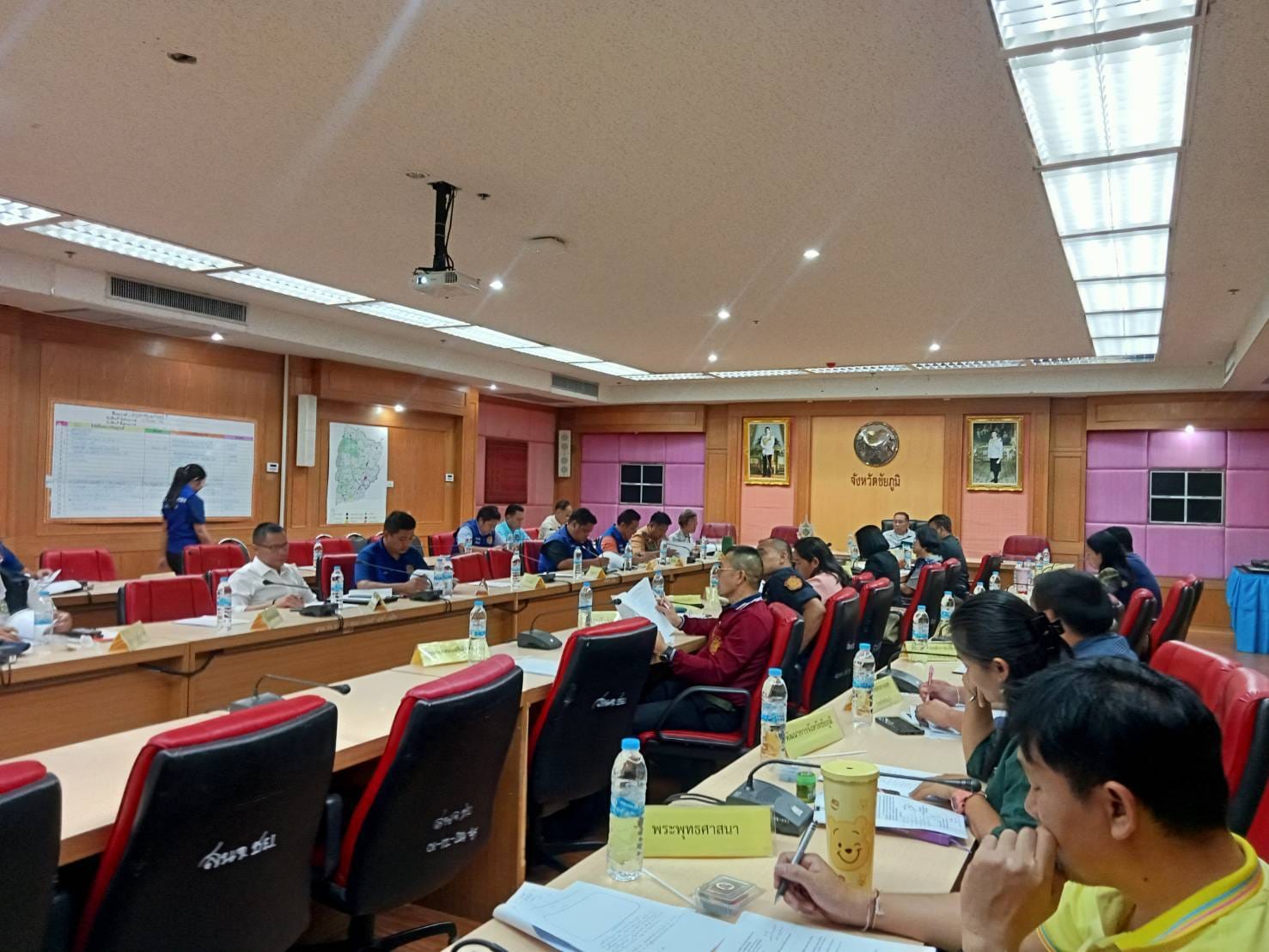 พช.ชัยภูมิ นำเสนอผลการขับเคลื่อนกองทุนแม่ของแผ่นดินกลไกการป้องกันและแก้ไขปัญหายาเสพติดที่ยั่งยืน ในที่ประชุมคณะทำงานโต๊ะข่าว​ (วิเคราะห์​และประเมินสถานการณ์​ด้านการข่าวยาเสพติด​จังหวัด​ชัยภูมิ)​ ครั้งที่​ 4/2567